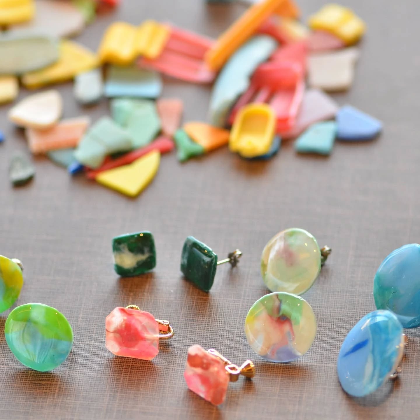 在日本金澤海灘上拾起的靈感：從一片塑膠開始的設計對話——專訪 Kaeru Design